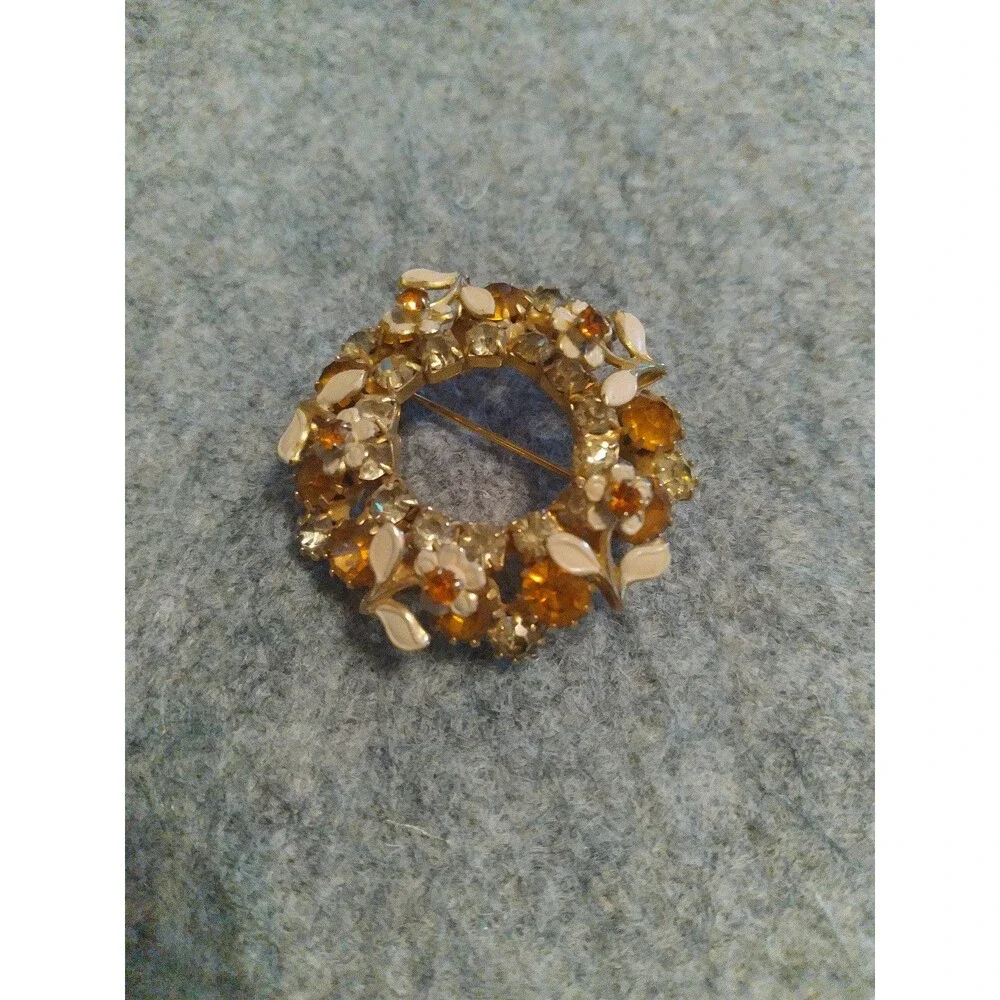 Vintage Rhinestone Brooch Wreath Pin Gold Tone‎ Amber Flower Floral